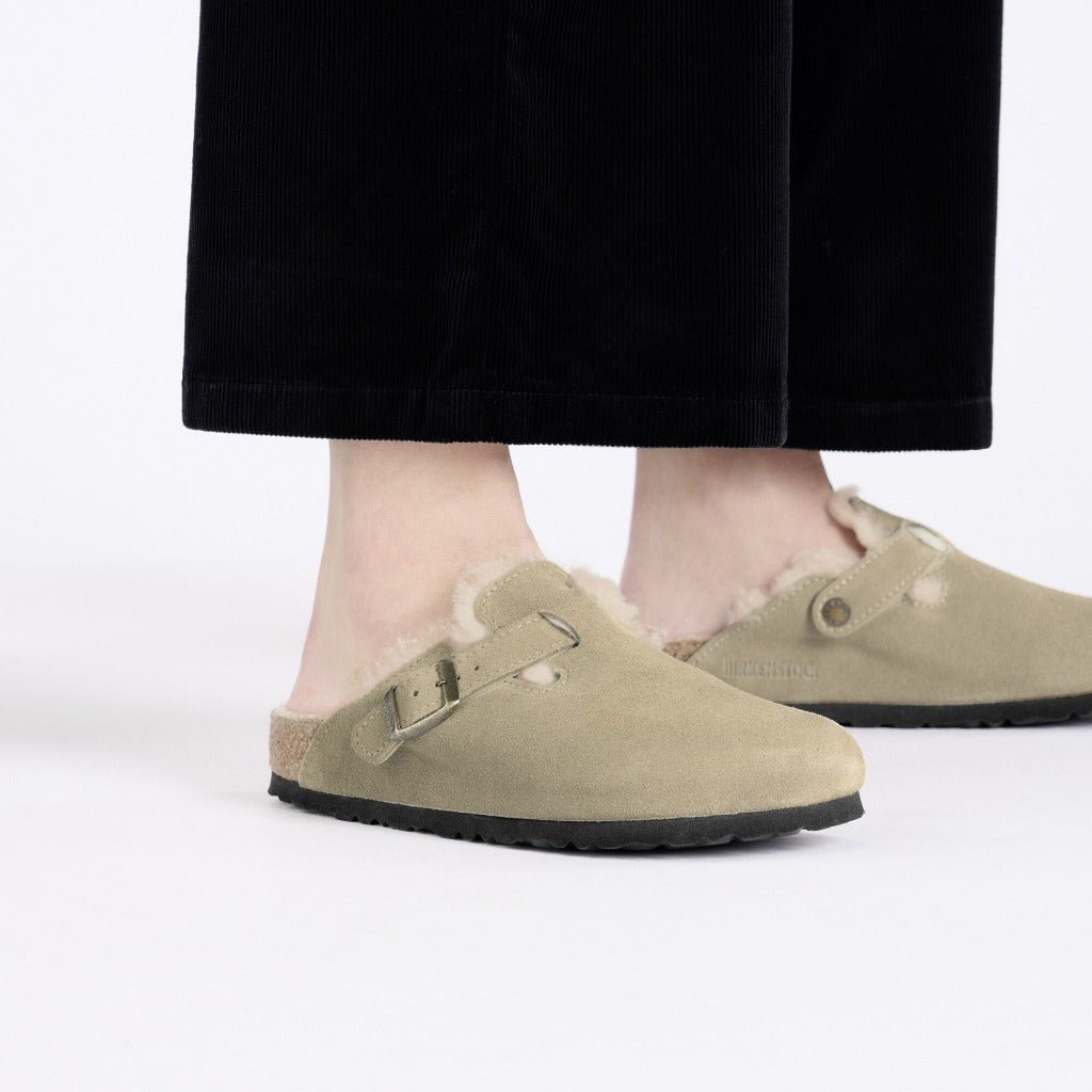 Birkenstock Boston Shearling Suede Taupe, Regular Fit - Shoetopia Footwear