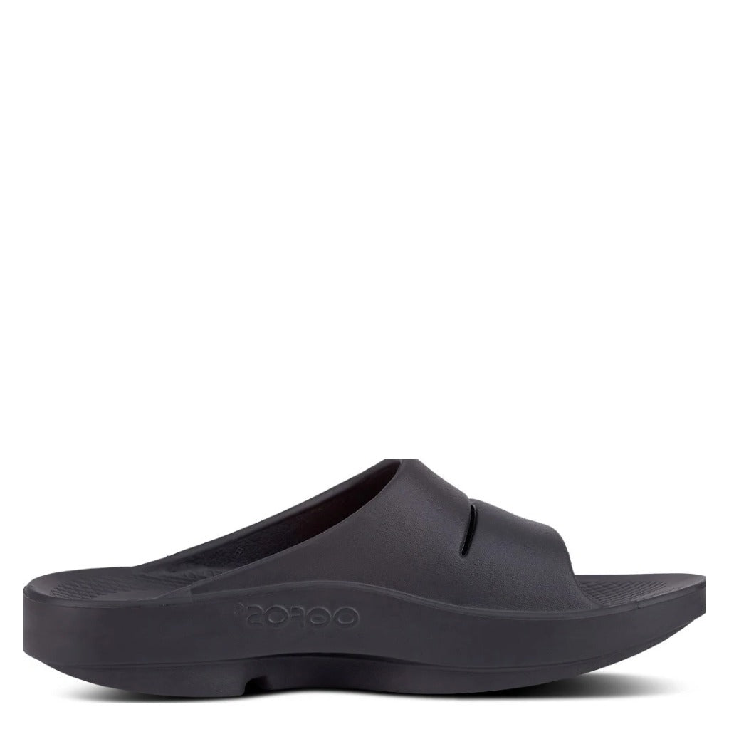 OOFOS OOahh Slide Sandal - Black - Shoetopia Footwear