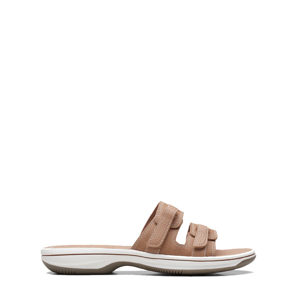 Clarks, Breeze Piper, Women's, Sandal, Beige, Angled view