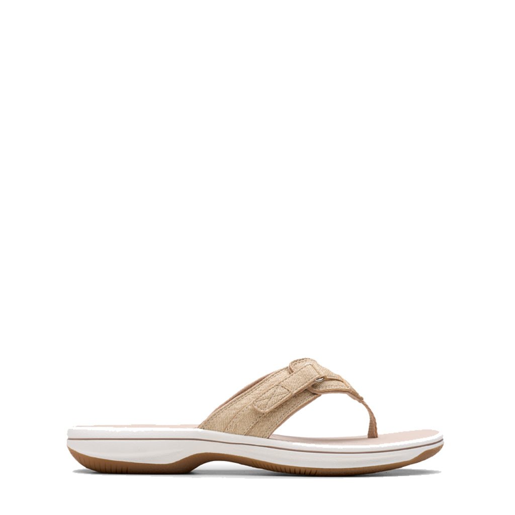 Clarks, Breeze Sea, Women's, Sandal, Sand, Angled view
