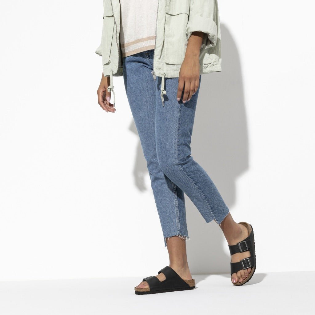 Birkenstock Arizona Oiled Leather Black, Regular Fit - Shoetopia Footwear