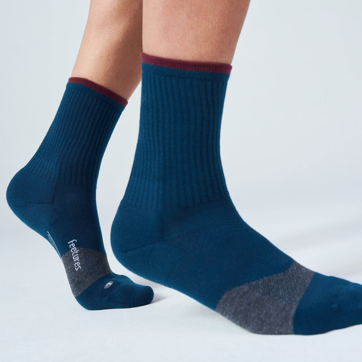 Feetures Trail Max Cushion Mini-Crew - French Navy - Shoetopia Footwear