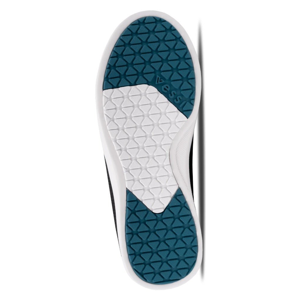 Vessi Weekend Classic Sneaker Black/White - Shoetopia Footwear